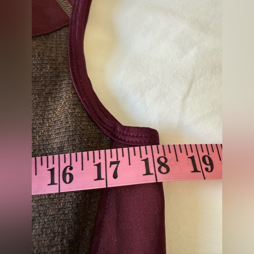 Voormi | Women’s S | Maroon Bison Convex Vest Wool Full Zip Hiking Outdoor | NWT - Picture 4 of 9